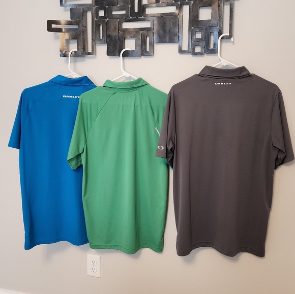 Lot of 3 - Men's Oakley Golf Polo Short-sleeved Shirts - Size Medium - Picture 2 of 7